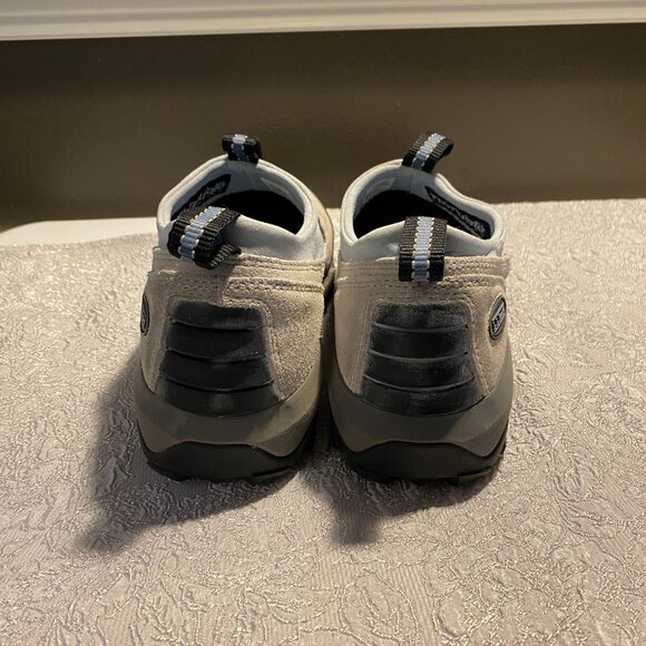 L.L. Bean Warm Hiking slip-on Thinsulate shoes - Picture 3 of 7